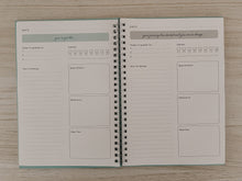 Load image into Gallery viewer, IVF Journal and Planner